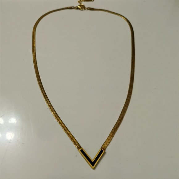 Golden colour necklace - Picture 1 of 7